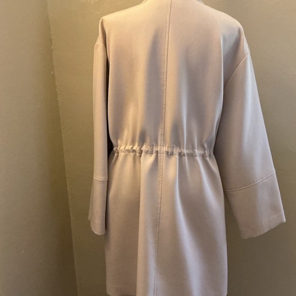 H&M Light Beige Utility Jacket with Drawstring - Picture 2 of 10